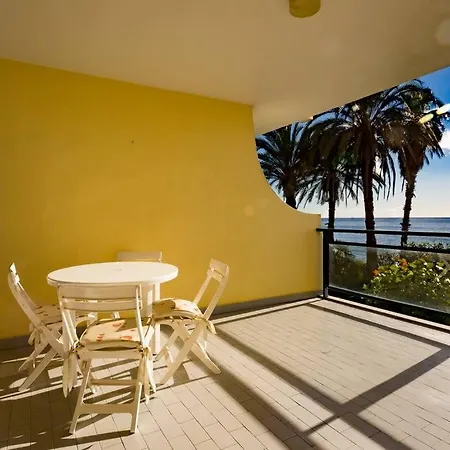 Atlantic Ocean 103 Aparthotel
